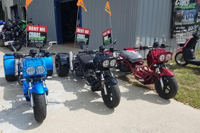 Savannah Scooter and Trike Rental with Helmet - Why a scooter fits Savannah better than a taxi