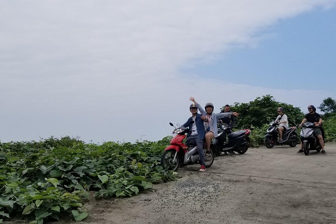 Scooter Adventure on Monkey Mountain - Looking for monkeys on Son Tra’s quiet roads