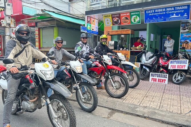 Scooter & Motorcycle Training Course 2hour - Coffee or a smoothie at True Friends Easy Rider