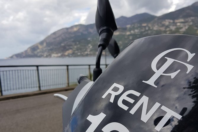 Scooter rental on the Amalfi Coast - What the $108.84 price gets you