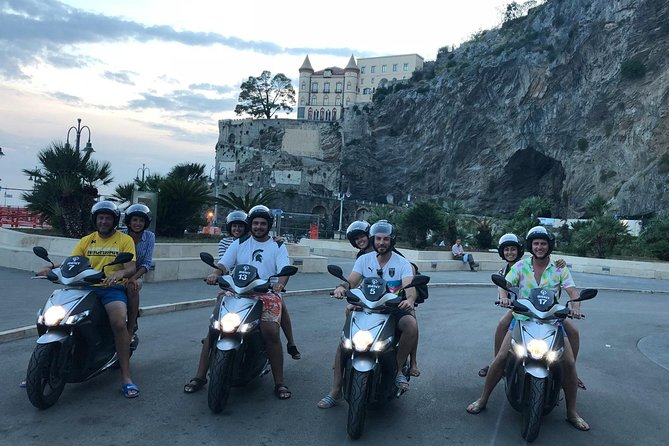 Scooter rental on the Amalfi Coast - Who will enjoy this most