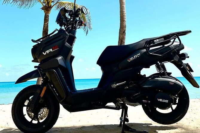 Scooter Rental San Juan Puerto Rico - Luquillo beach and kiosks