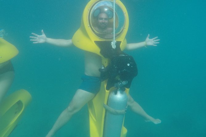 Scuba Doo - Diving Scooters in Punta Cana - Learning to use the underwater scooter