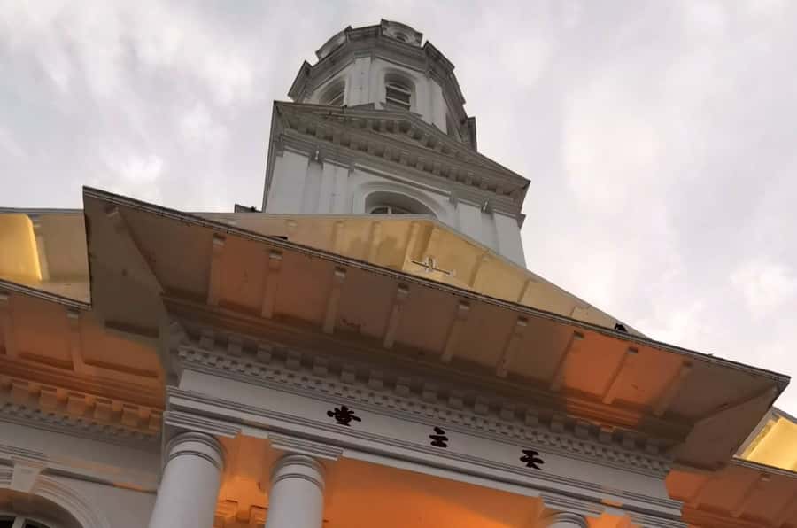 Secrets of Singapore Kick Scooter Tour with Dinner - Civic landmarks and the Singapore skyline