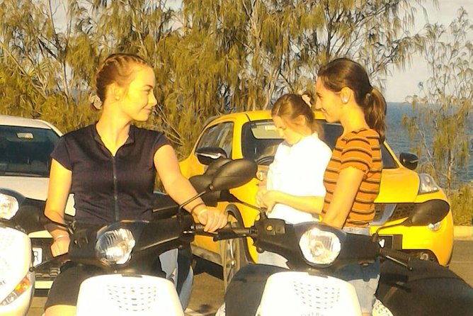 Self Guided Agnes to 1770 Scooter Hire - The first few minutes: learning the 50cc scooter