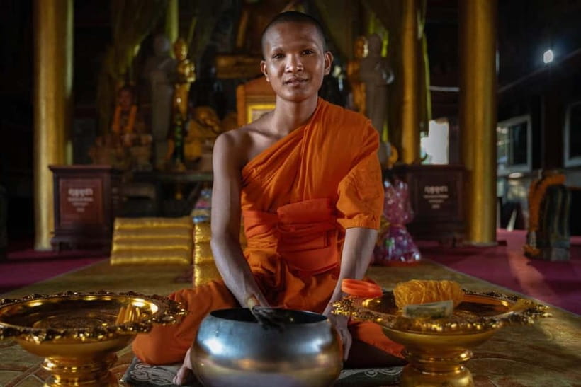 Siem Reap: Monk Blessings and Village Life Scooter Tour - Meeting the monk and receiving a blessing