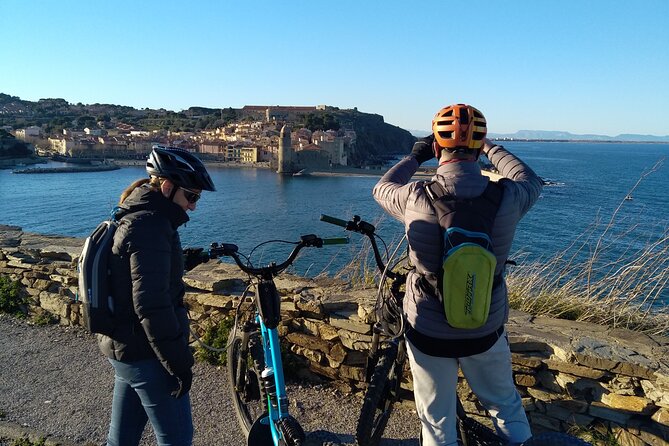 The Collioure Tops on Electric Scooters - The orientation table near Tour Madeloc