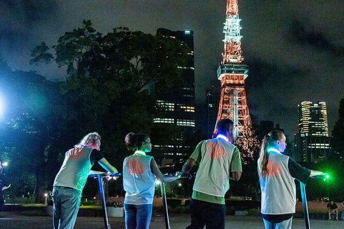 Tokyo: E-scooter Experience & Tokyo Tower night Tour - Meeting at Mita and getting comfortable on the scooter