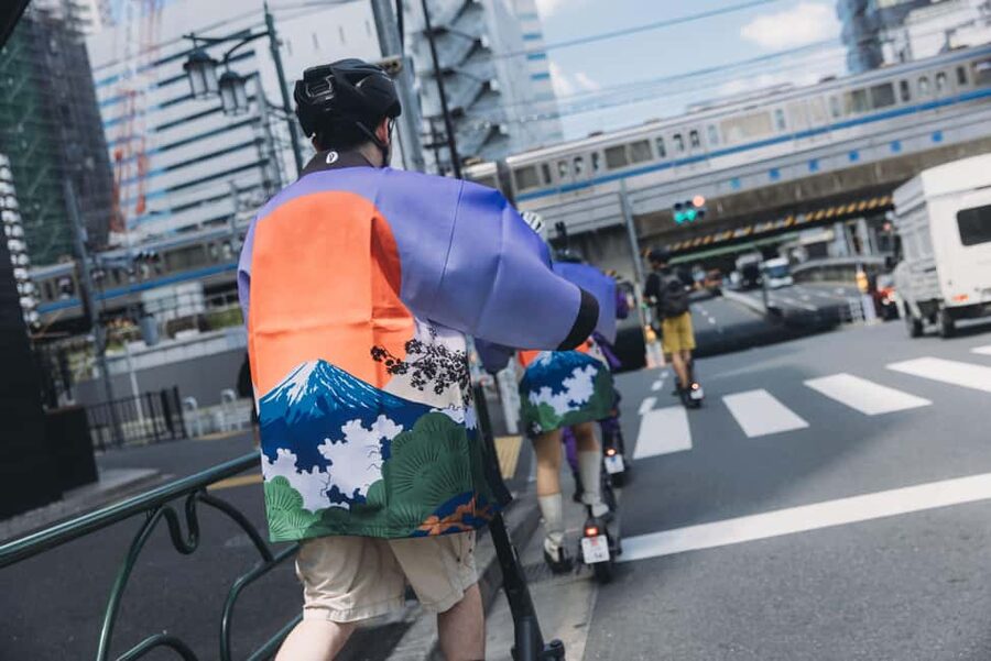 Tokyo: Ninja E-Scooter Tour with English Speaking Guide - Kabukicho Ichibangai and Shinjuku after dark