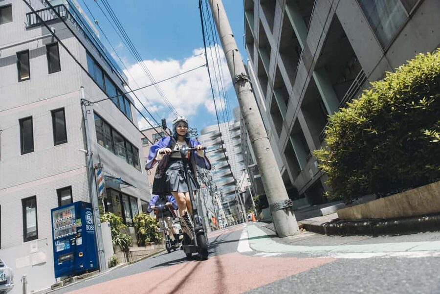 Tokyo: Ninja E-Scooter Tour with English Speaking Guide - The Tokyo Metropolitan Government Building stop