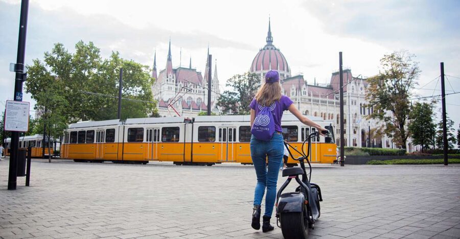 Top sights of Pest downtown on e-scooters incl. Parliament - The 10-minute safety briefing and scooter lesson