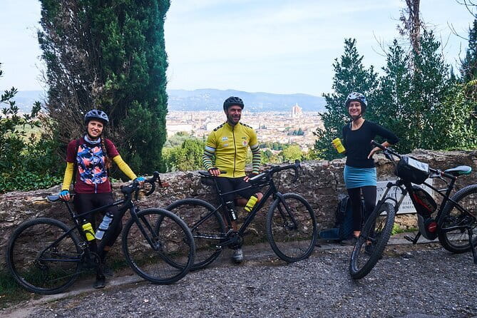 Tuscany Vespa Tour from Florence with Wine Tasting - The guides make or break a scooter tour