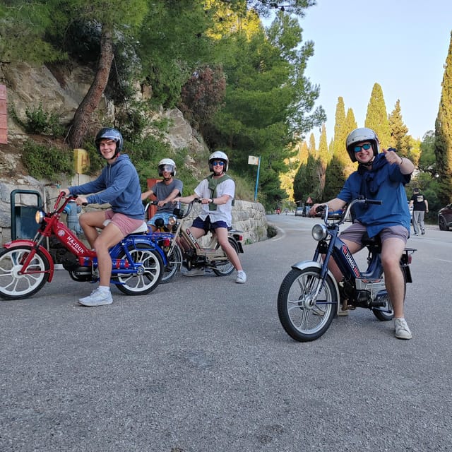 Unique vintage Tomos moped tour Split - Back to the '80s - Meštrović Gallery and the slopes of Marjan