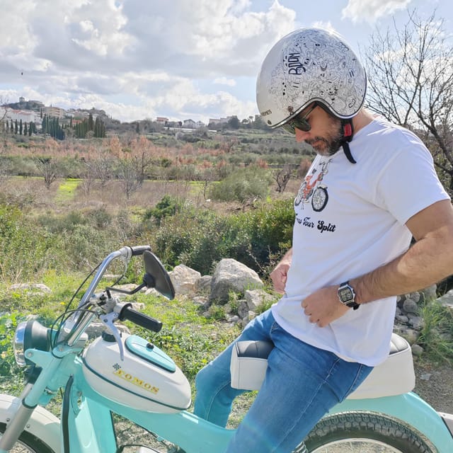Unique vintage Tomos moped tour Split - Back to the '80s - Bačvice, Trstenik, and the quieter stops