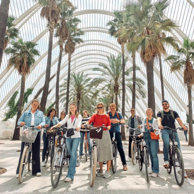 Valencia: Private City Tour on Bike,E-Bike&E-Scooter - Who should book this ride?