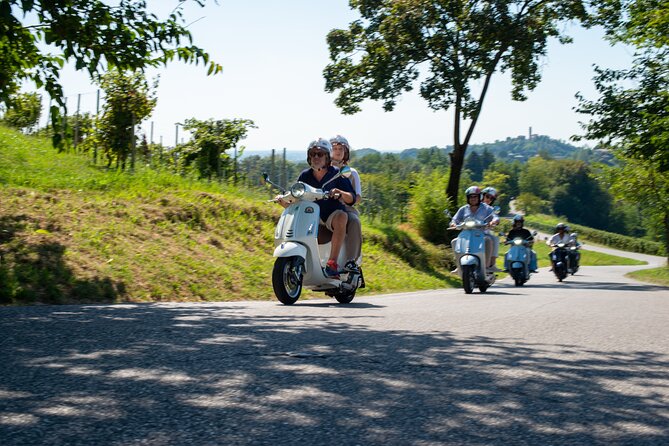 Vespa 125 rental to explore the UNESCO Hills - Why a Vespa is the right way to see the Prosecco Hills