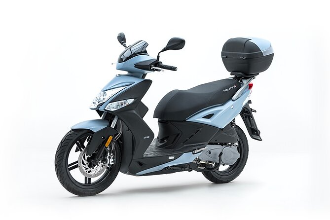 Vespa and Scooter Rental in Lucca - What comes with the rental