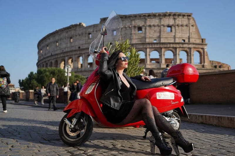 Vespa city tour in Rome with two different routes - A fast, friendly way to meet Rome