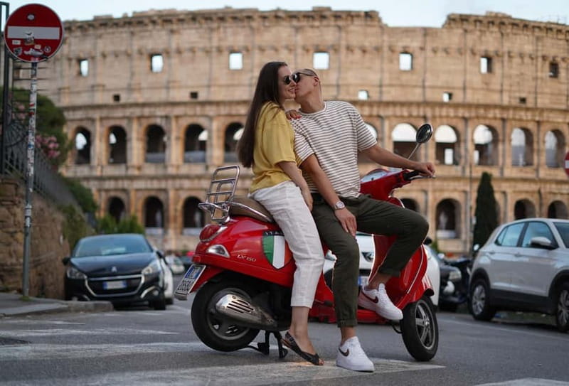 Vespa city tour in Rome with two different routes - The Colosseum and Circus Maximus