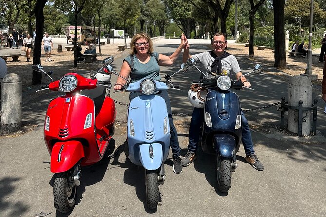 Vespa experience guided by us & Photo shoot - Piazza dei Calcarari: Starting in Central Rome