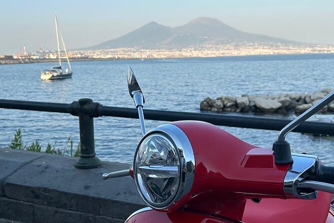 Vespa Naples rental - What you receive with the scooter