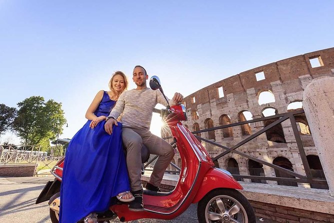 Vespa Primavera 125 cc Rental at Rome 24 ore - A practical Rome ride from the Colosseum