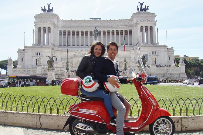 Vespa Primavera 125 cc Rental at Rome 24 ore - Picking up at Centro Moto Colosseo