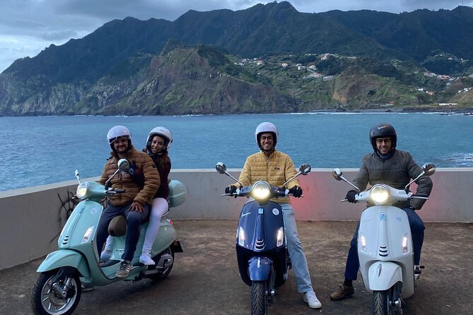 Vespa Primavera 24 Hour Rental in Madeira - Meeting Miguel and getting equipped