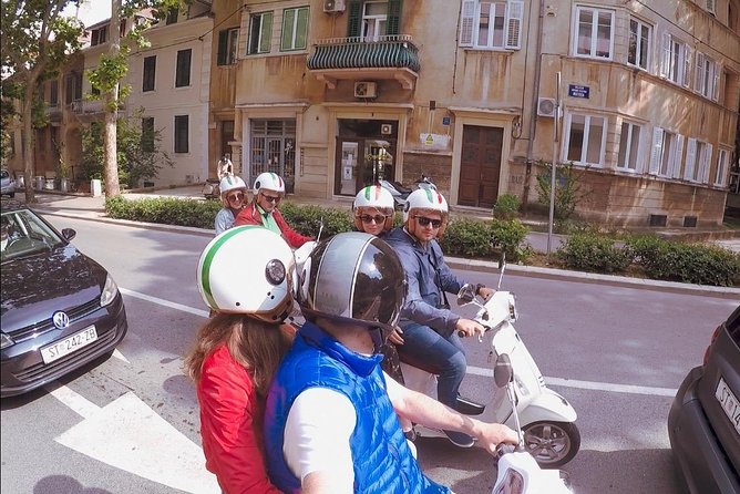 Vespa sightseeing tour & rental - Meet Split on two wheels - Kasjuni and Obojena beaches