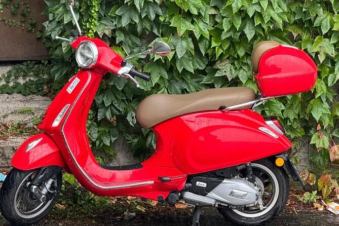 Vespa tour adventure on the lake - What the price covers, and what it does not