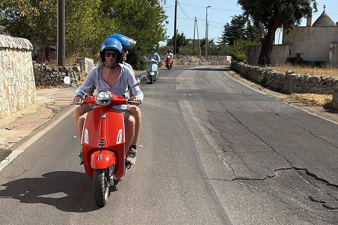 Vespa tour from Polignano to Savelletri with octopus sandwich - Giuseppe’s guiding style matters