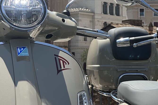 Vespa Tour Highlights of Rome - Ancient markets and the Imperial Forums