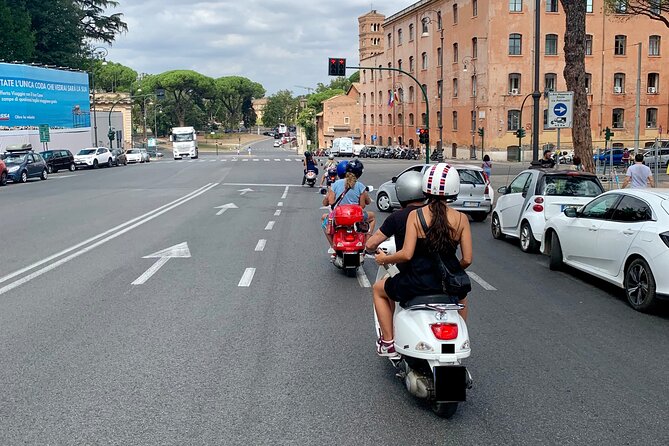 Vespa Tour in Rome Driven by Us with Optional Pick Up - Key points to know before you book