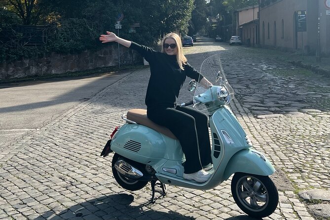 Vespa Tour in Rome Driven by Us with Optional Pick Up - Caracalla Baths: a grand Roman pause
