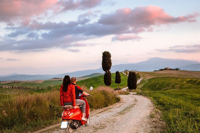 Vespa tour in Rome with Dinner - Why a Vespa is a smart way to see Rome