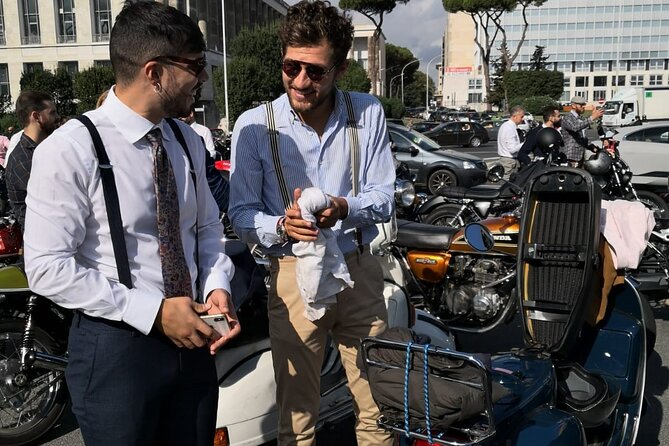 Vespa Tour in Rome with Nicolò - Piazza Navona opens the tour with Baroque Rome
