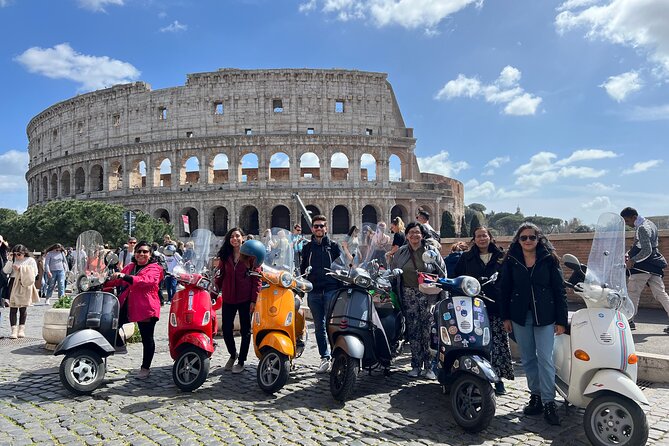 Vespa Tour in Rome with Pick up and Drop off - Piazza Venezia and the center of unified Italy