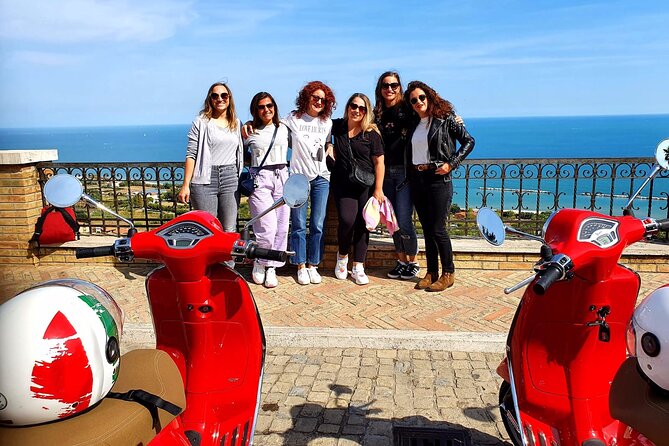 Vespa tour with written guide of Marche in Valdaso - What the Vespa setup means for the day