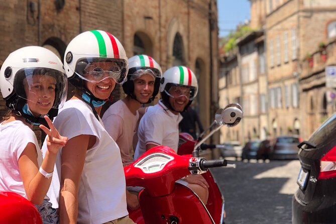 Vespa tour with written guide of Marche Riviera del Conero - A Vespa ride with two faces