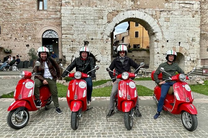 Vespa tour with written guide of Marche Riviera del Conero - Offagna and the roads of the Middle Ages