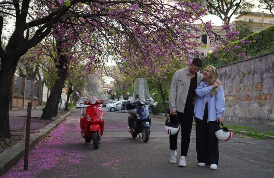 Vespa - Wine and Photography service in Rome - What the 25 photographs are really worth