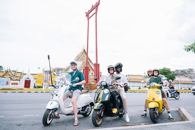 Vintage Scooter Bangkok Tour on Weekday (City Route) - Why a Vespa is a smart way to see old Bangkok