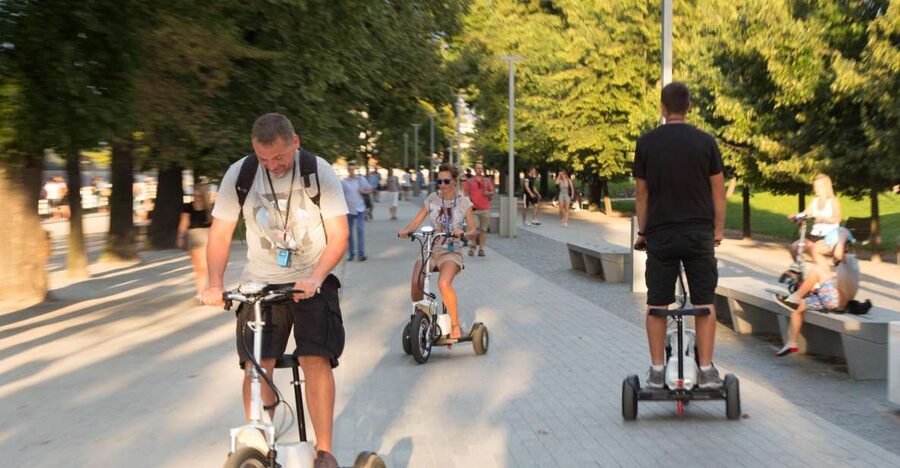 Wroclaw: Grand E-Scooter Tour - Nowy Targ Square and the first city stories