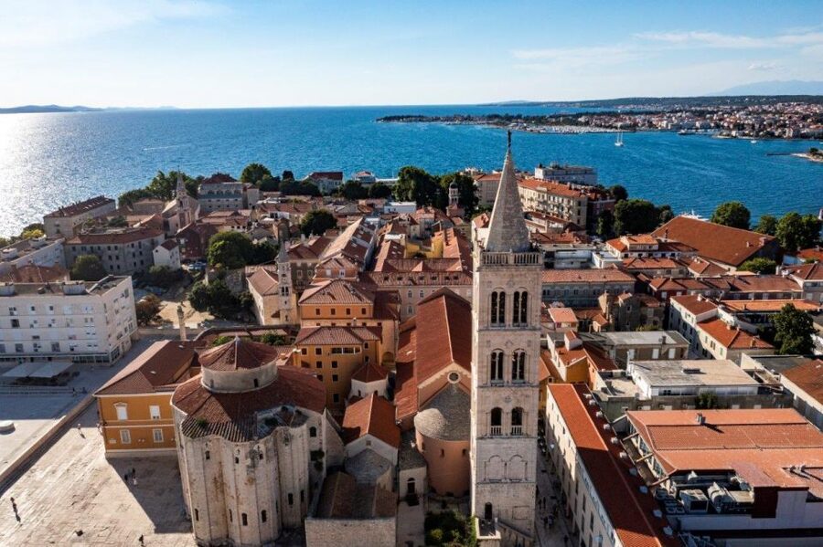 Zadar: E-scooter self guided tour - Foša harbor and the Renaissance City Gates