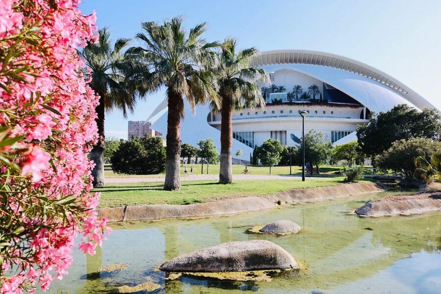 Zoom Through Valencia: Top 25 Hotspots on E-Scooters - Turia Gardens, Valencia’s green corridor